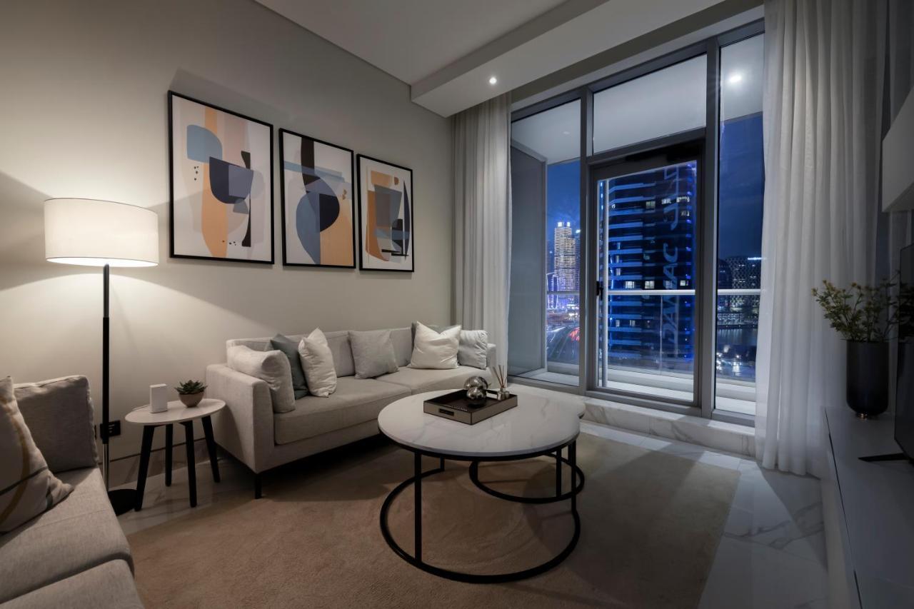 Appartamento Unlock J One Downtown Dubai Esterno foto