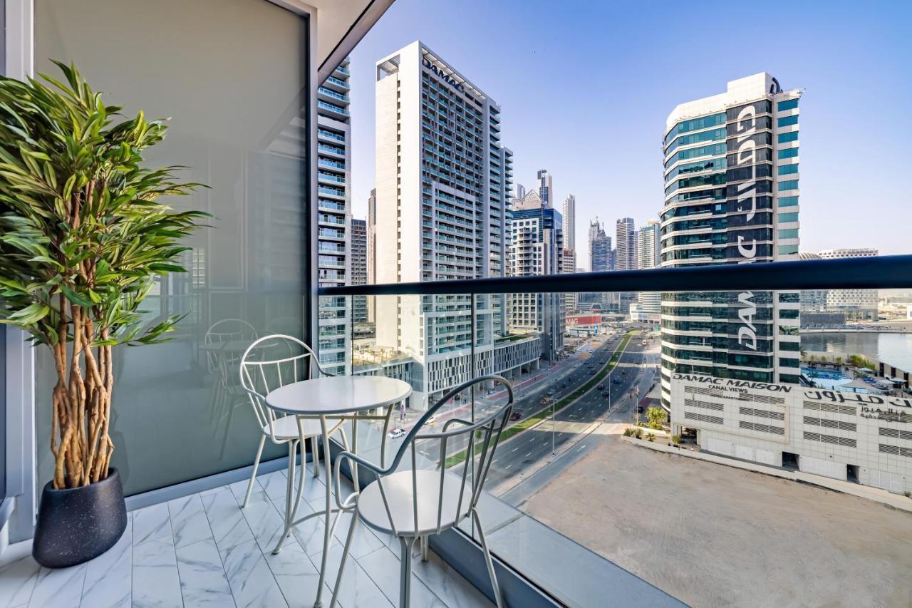 Appartamento Unlock J One Downtown Dubai Esterno foto